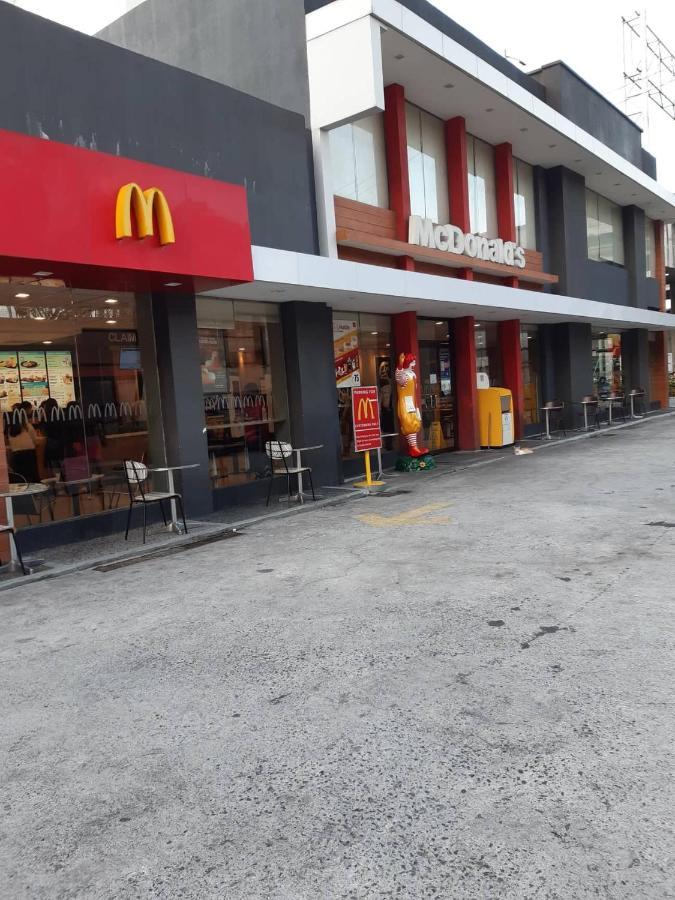 Sarasota Residential Resort Cluster 4 Unit 6B, 6C And 6L By Manny Newport Blvd, Across Naia T3 & Near Resorts World Manila, Pasay City Buitenkant foto