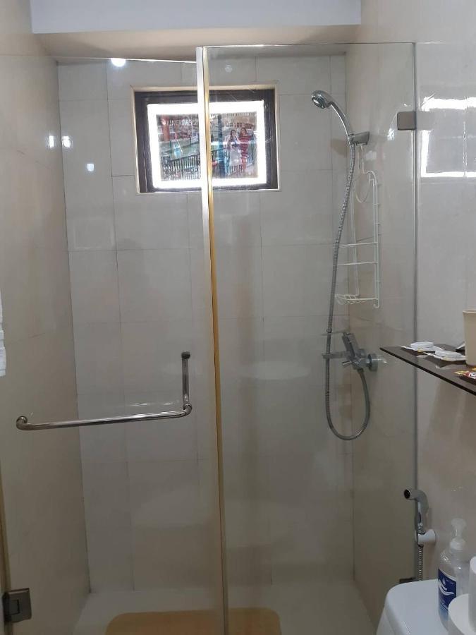 Sarasota Residential Resort Cluster 4 Unit 6B, 6C And 6L By Manny Newport Blvd, Across Naia T3 & Near Resorts World Manila, Pasay City Buitenkant foto